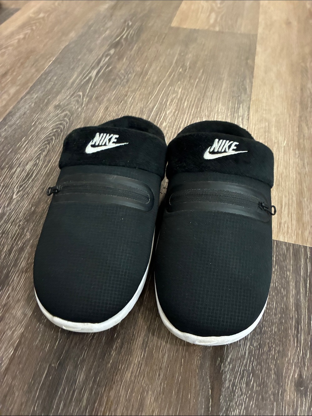 Nike Black and White Cozy Slip-On Burrows